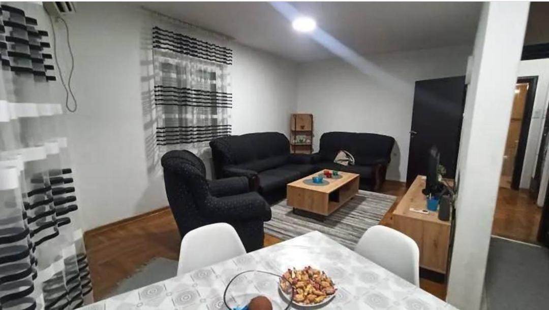 Martha'S Place Drac Podgorica Ngoại thất bức ảnh