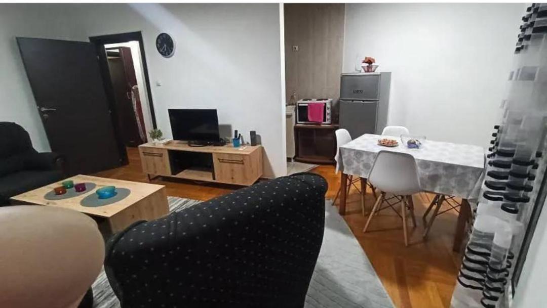 Martha'S Place Drac Podgorica Ngoại thất bức ảnh