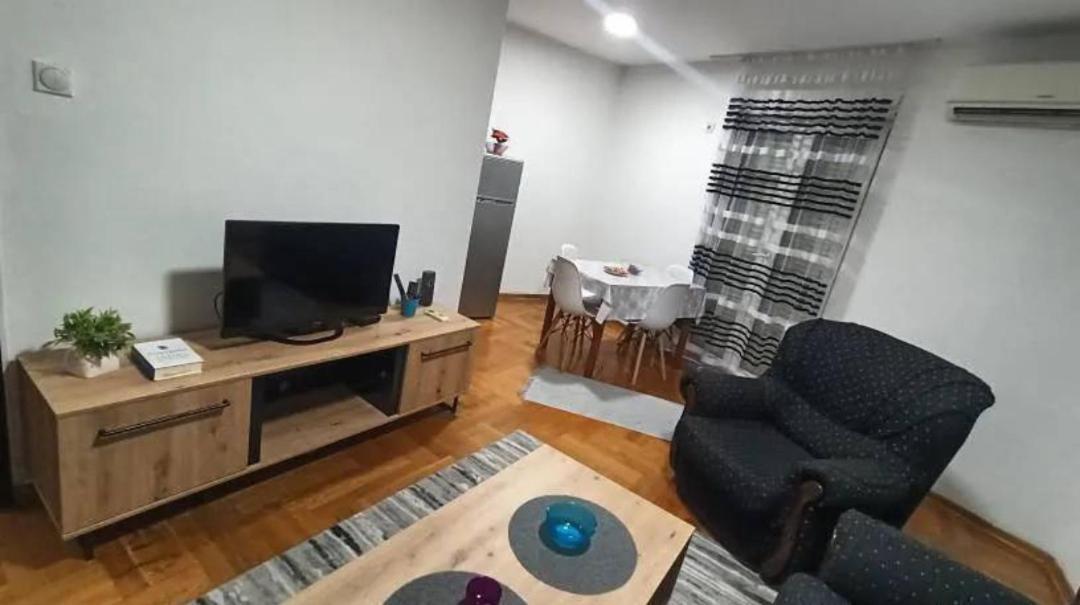 Martha'S Place Drac Podgorica Ngoại thất bức ảnh